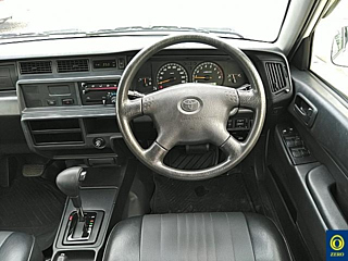TOYOTA CROWN COMFORT 2016