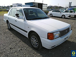 TOYOTA CROWN COMFORT 2016