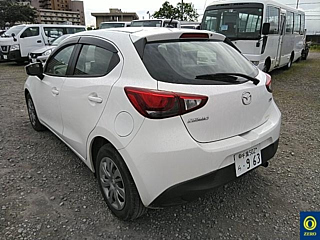 MAZDA DEMIO 2015