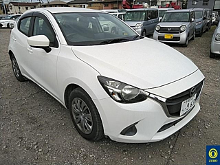 MAZDA DEMIO 2015