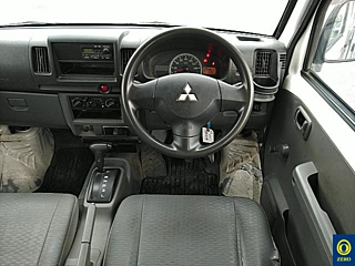 MITSUBISHI MINICAB VAN 2013