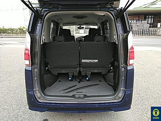 NISSAN SERENA 2018