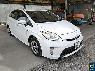 TOYOTA PRIUS 2014