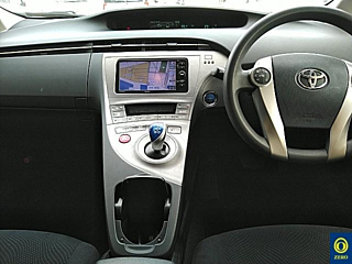 TOYOTA PRIUS 2014