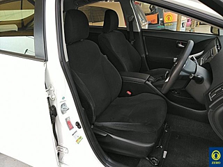 TOYOTA PRIUS 2014