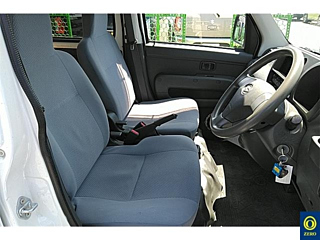 DAIHATSU HIJET VAN 2011