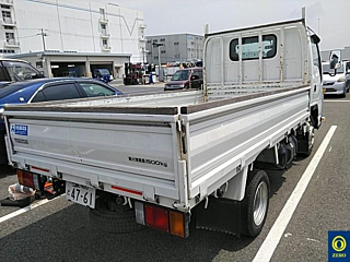 MAZDA TITAN 2017
