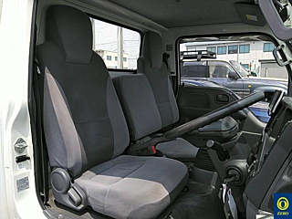 MAZDA TITAN 2017