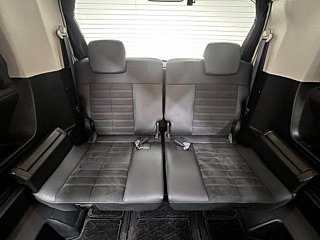 MITSUBISHI DELICA D5 2023