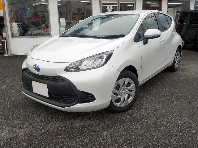 TOYOTA AQUA 2022