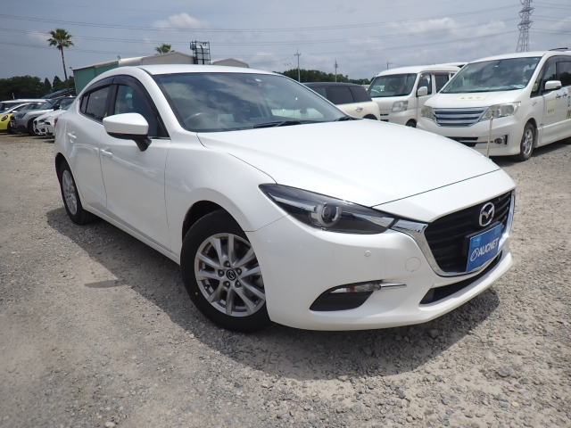 MAZDA AXELA 2018