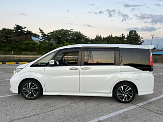 HONDA STEP WAGON 2016