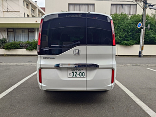 HONDA STEP WAGON 2016