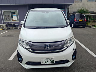 HONDA STEP WAGON 2016
