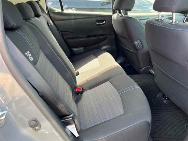 NISSAN LEAF 2023