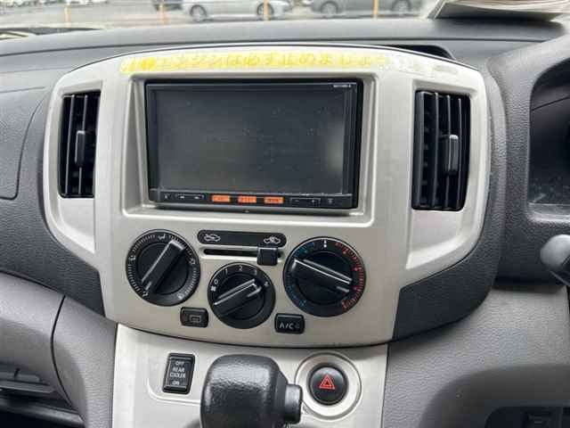 NISSAN NV200 2017