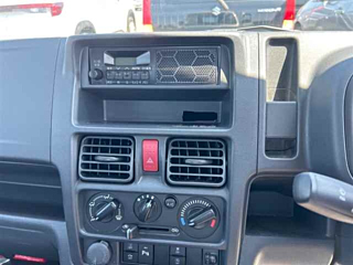 NISSAN CLIPPER TRUCK 2024
