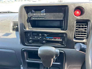 DAIHATSU HIJET VAN 2015