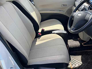 SUBARU LUCRA 2010