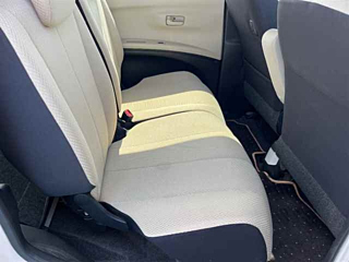 SUBARU LUCRA 2010