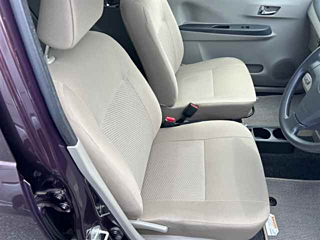 DAIHATSU MIRA E S 2012