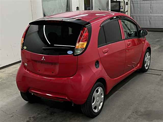 MITSUBISHI I 2010