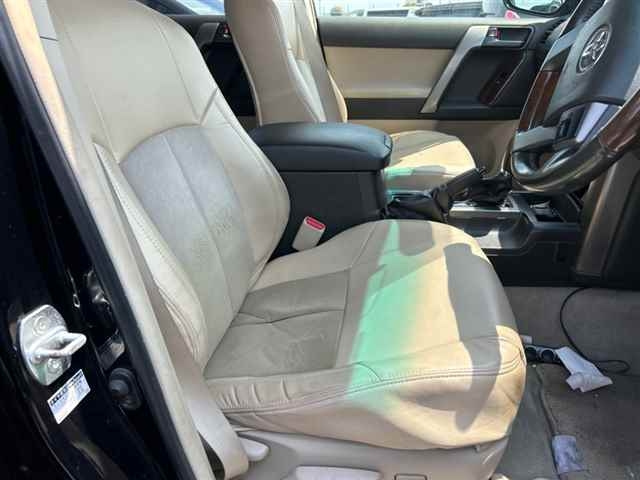 TOYOTA LAND CRUISER PRADO 2012
