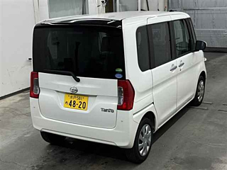 DAIHATSU TANTO 2018
