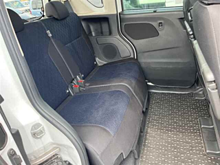 NISSAN ROOX 2023