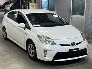 TOYOTA PRIUS 2012