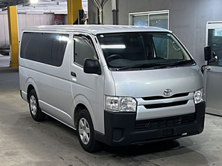 TOYOTA HIACE VAN 2020