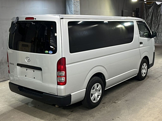 TOYOTA HIACE VAN 2020