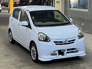 DAIHATSU MIRA E S 2013