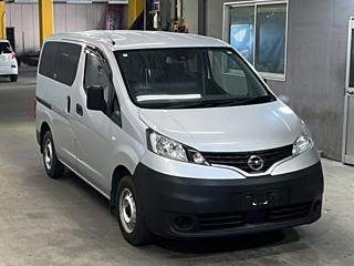 NISSAN NV200 2020