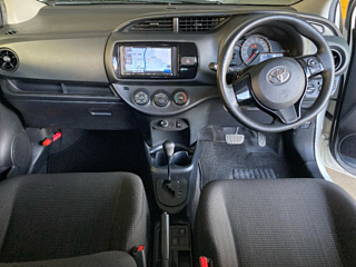 TOYOTA VITZ 2019