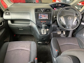 NISSAN SERENA 2013