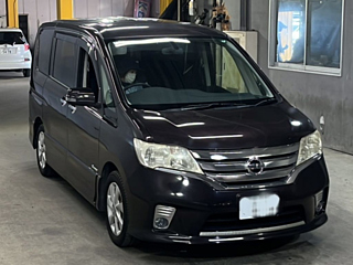 NISSAN SERENA 2013