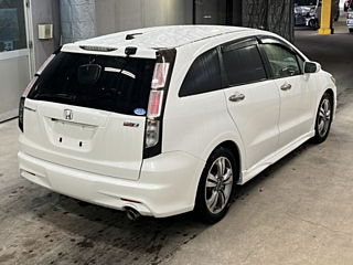 HONDA STREAM 2013