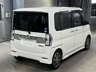 DAIHATSU TANTO 2016