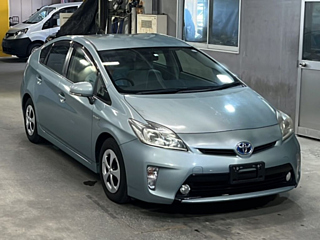TOYOTA PRIUS 2012