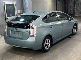 TOYOTA PRIUS 2012