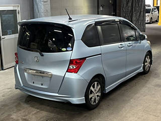 HONDA FREED 2010