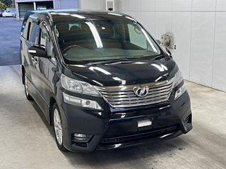 TOYOTA VELLFIRE 2010