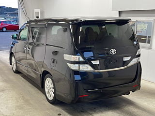 TOYOTA VELLFIRE 2010