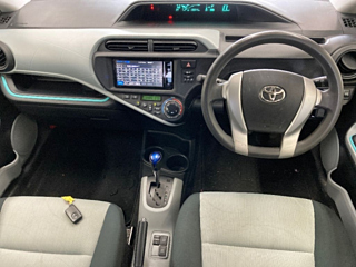 TOYOTA AQUA 2012