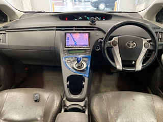 TOYOTA PRIUS 2010