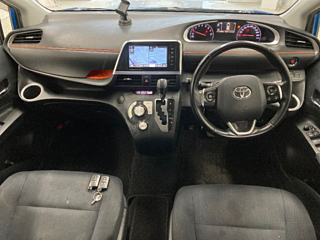 TOYOTA SIENTA 2016