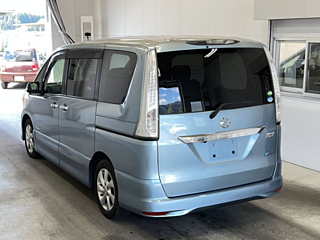 NISSAN SERENA 2013