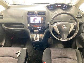 NISSAN SERENA 2013