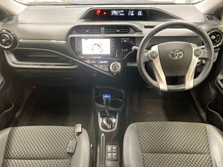 TOYOTA AQUA 2016